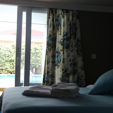 Guzelyali Hotel ไอวาลิค ภายนอก รูปภาพ