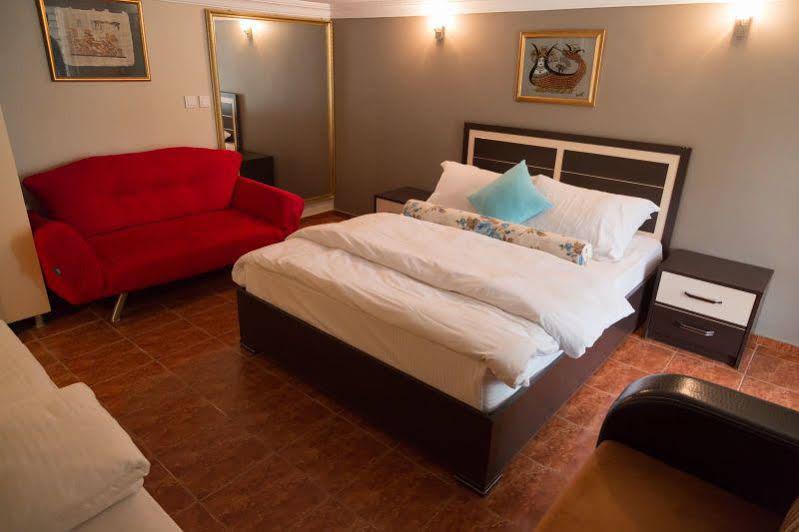 Guzelyali Hotel ไอวาลิค ภายนอก รูปภาพ