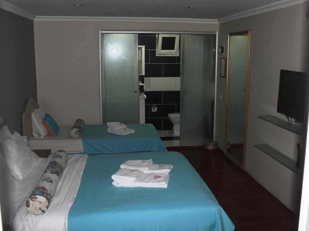 Guzelyali Hotel ไอวาลิค ภายนอก รูปภาพ