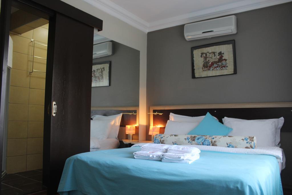 Guzelyali Hotel ไอวาลิค ภายนอก รูปภาพ