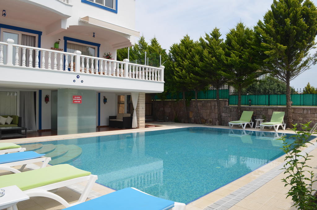 Guzelyali Hotel ไอวาลิค ภายนอก รูปภาพ