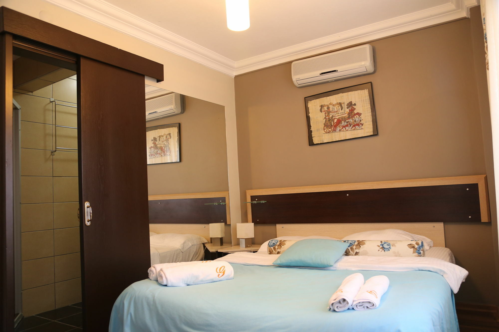 Guzelyali Hotel ไอวาลิค ภายนอก รูปภาพ