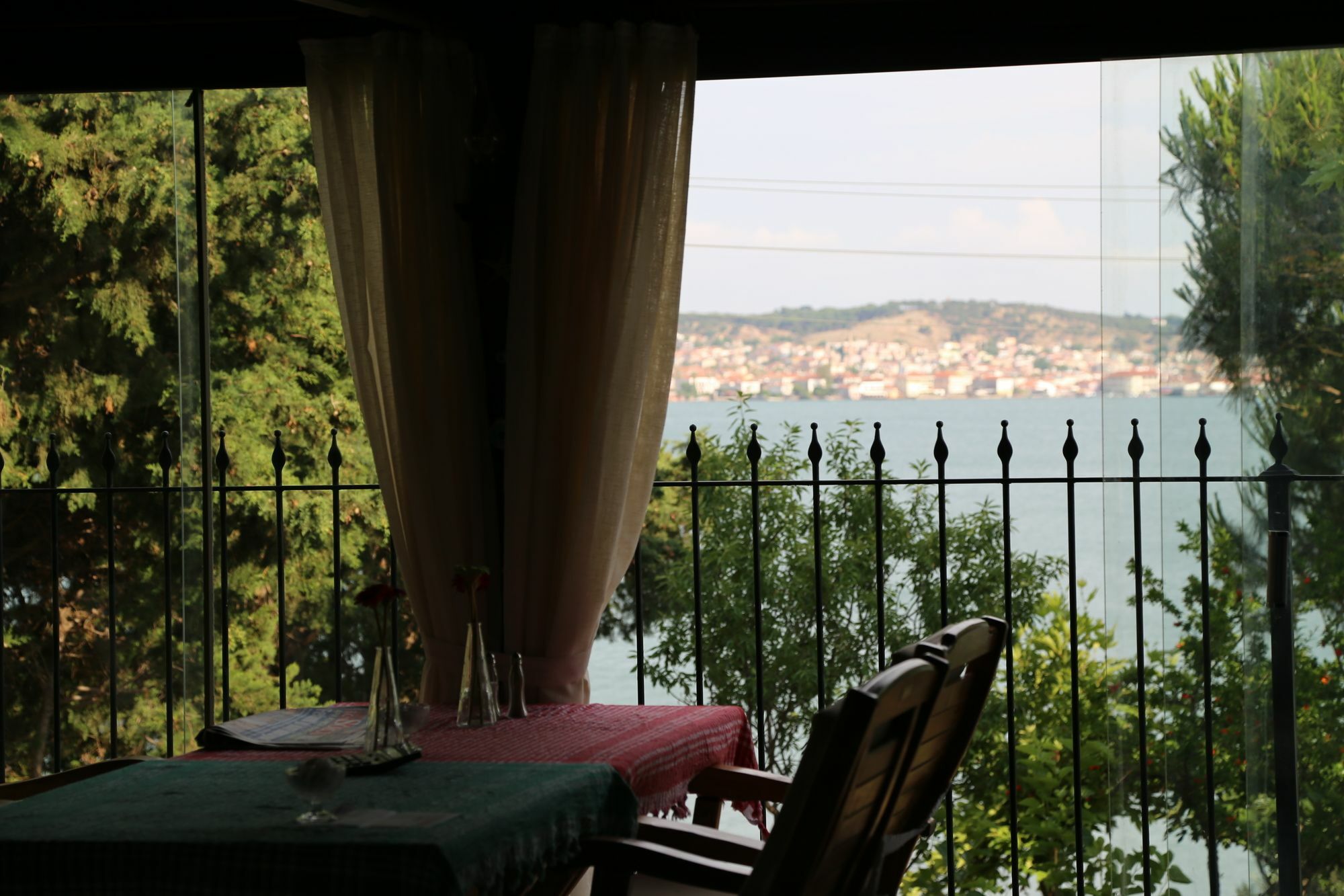 Guzelyali Hotel ไอวาลิค ภายนอก รูปภาพ
