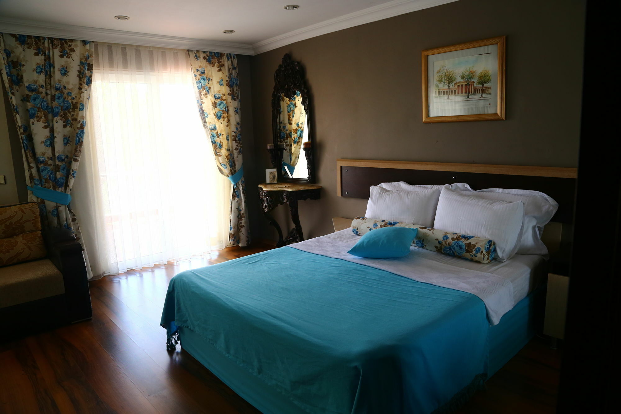 Guzelyali Hotel ไอวาลิค ภายนอก รูปภาพ