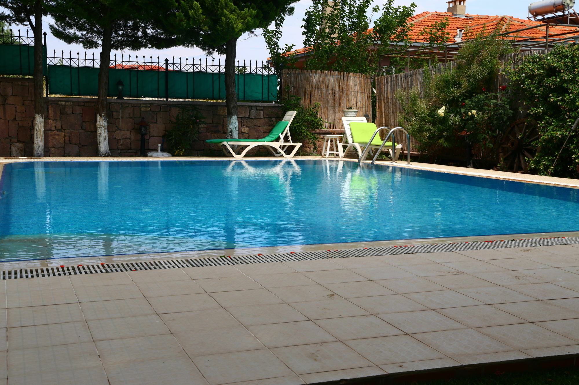 Guzelyali Hotel ไอวาลิค ภายนอก รูปภาพ